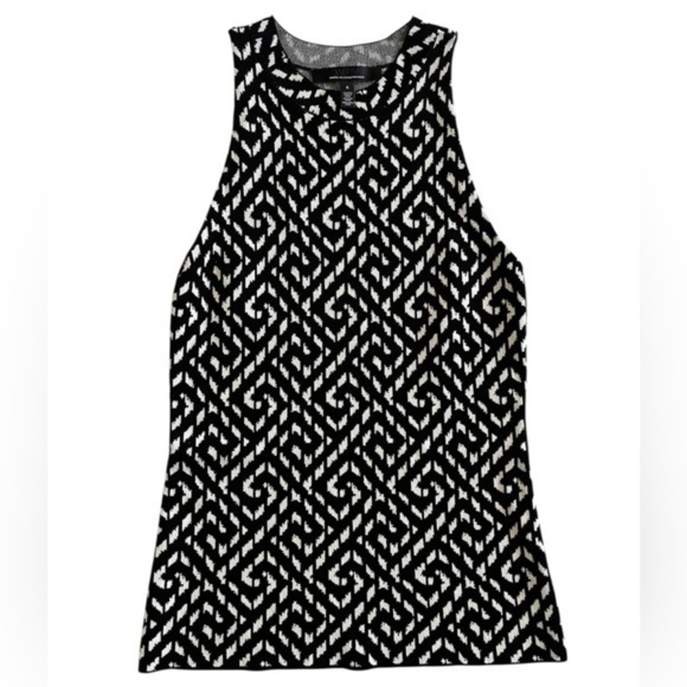 White House Black Market knit Geometric Black and White Tank Top